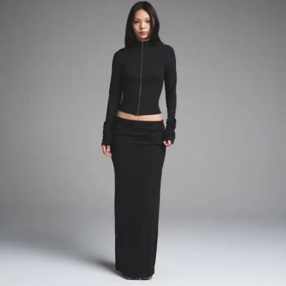 SKIMS CLOUD FOLDOVER LONG SKIRT IN ONYX XS S - Picture 2 of 6